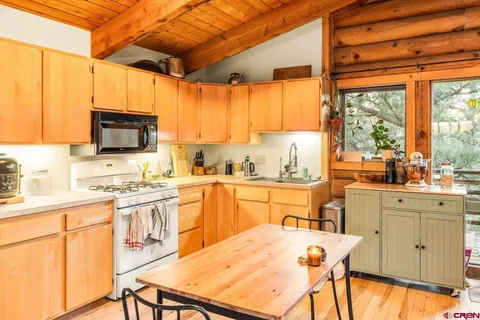 $2,995,000 | 747 County V44 Road, Norwood, CO 81423