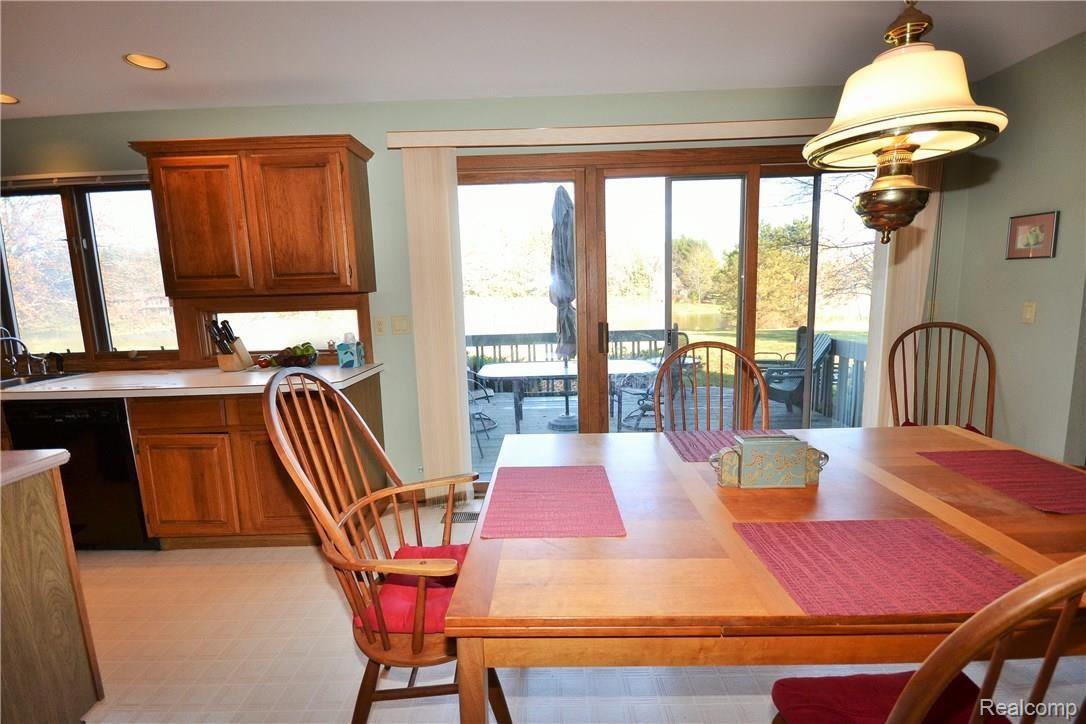 3916 South Michael Road Ann Arbor, MI 48103 - Photo 11 of 61 2 Kitchen 7.JPG
