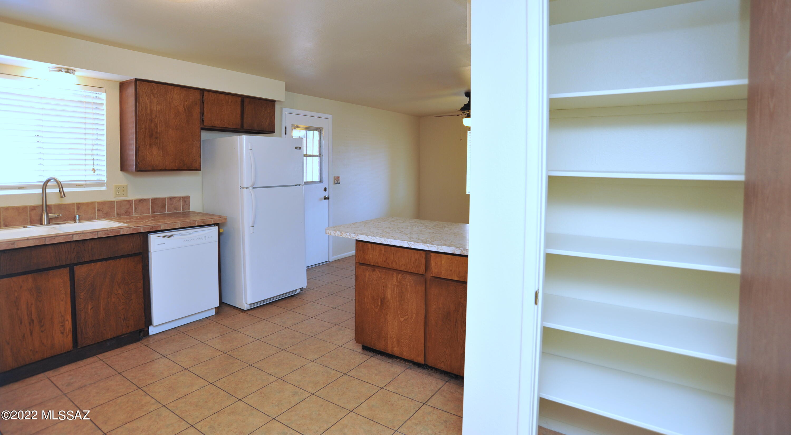 1620 West Delaware Street Tucson, AZ 85745 - Photo 12 of 46