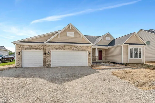 $659,900 | 5486 Scotch Wds Drive, Grove City, OH 43123