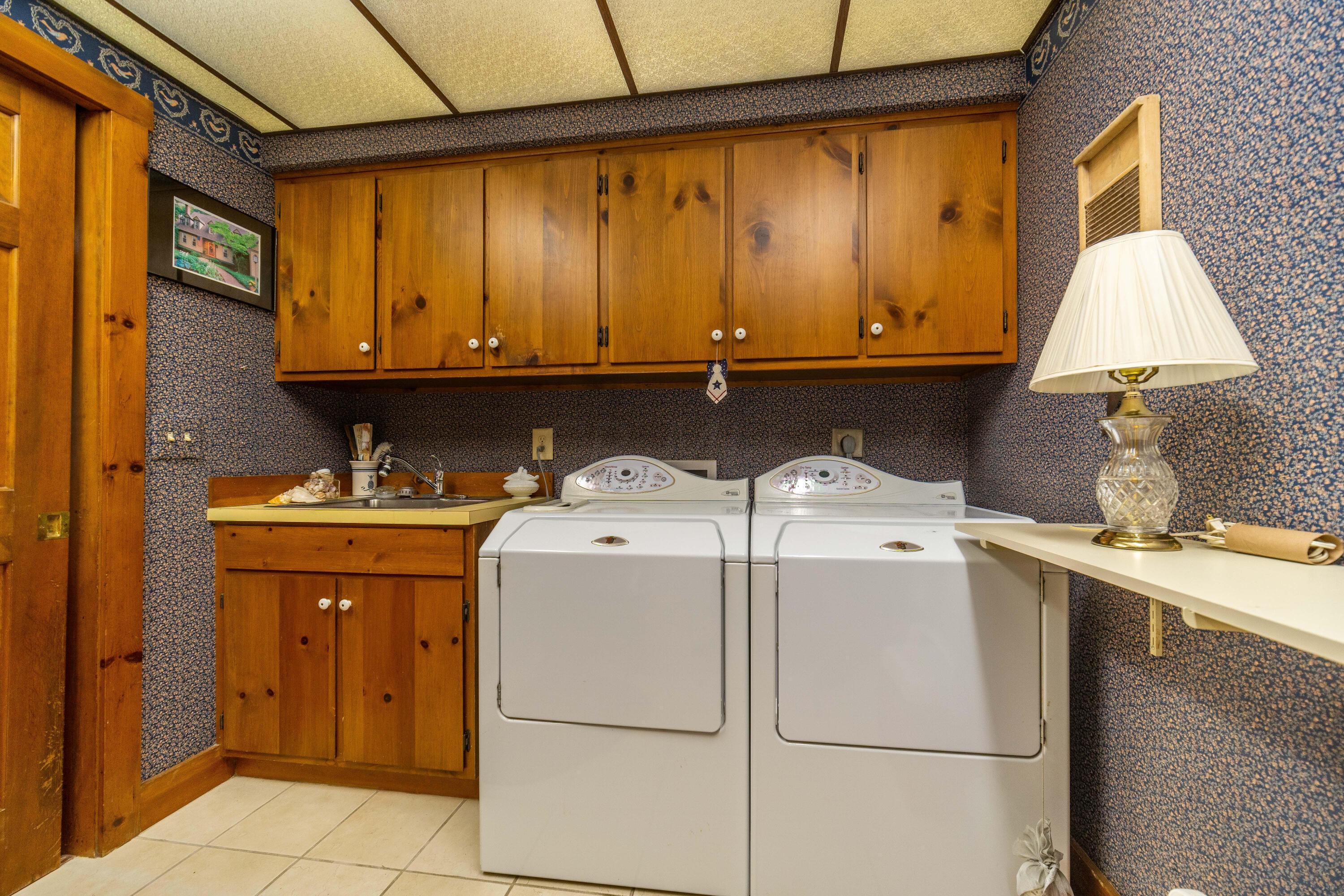 1097 Ravine Ridge Drive Columbus, OH 43085 - Photo 35 of 52 Gallery Image 35