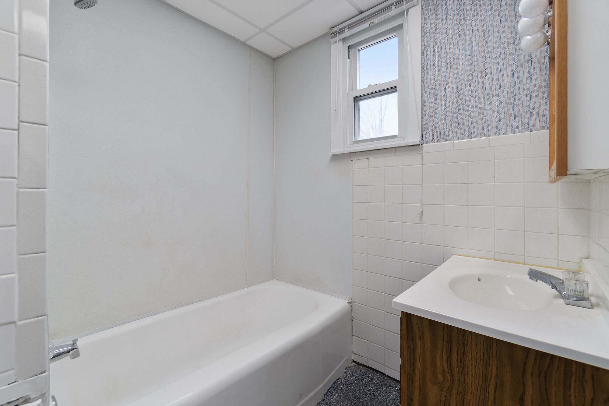 3698 Lima Road Fort Wayne, IN 46805 - Photo 3 of 17 Gallery Image 3