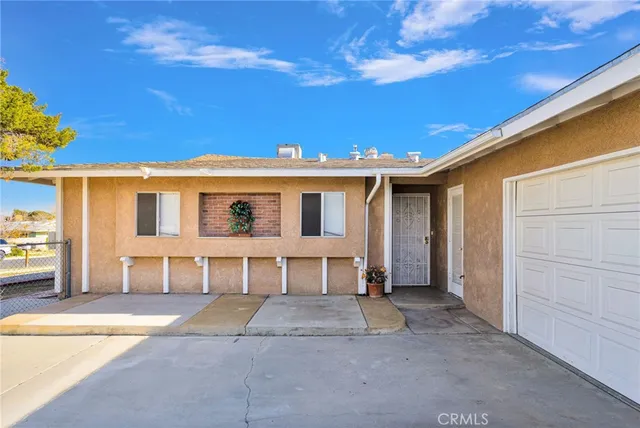 $379,900 | 16257 Avalon Avenue, Victorville, CA 92395
