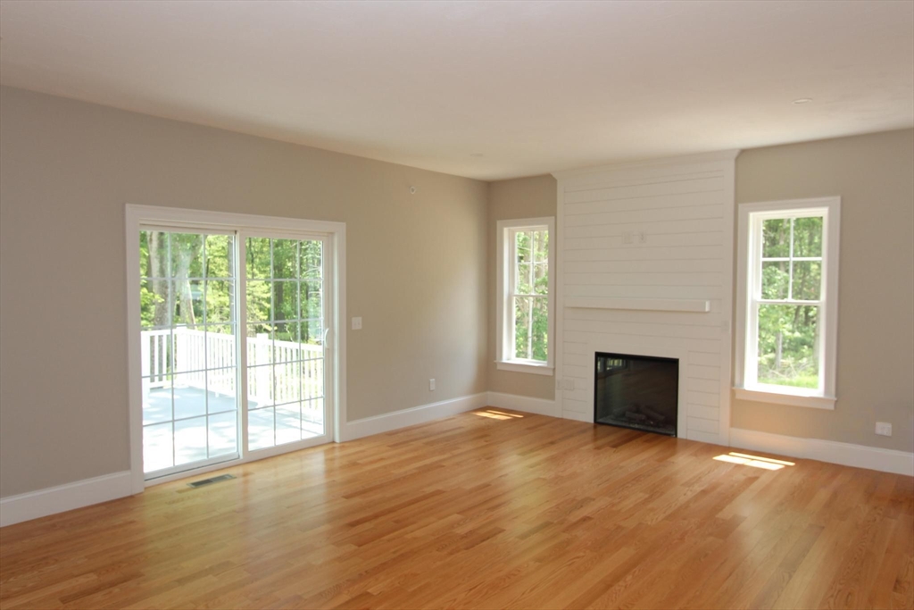 12 Boot Shop Road, Unit 12 Upton, MA 01568 - Photo 3 of 7