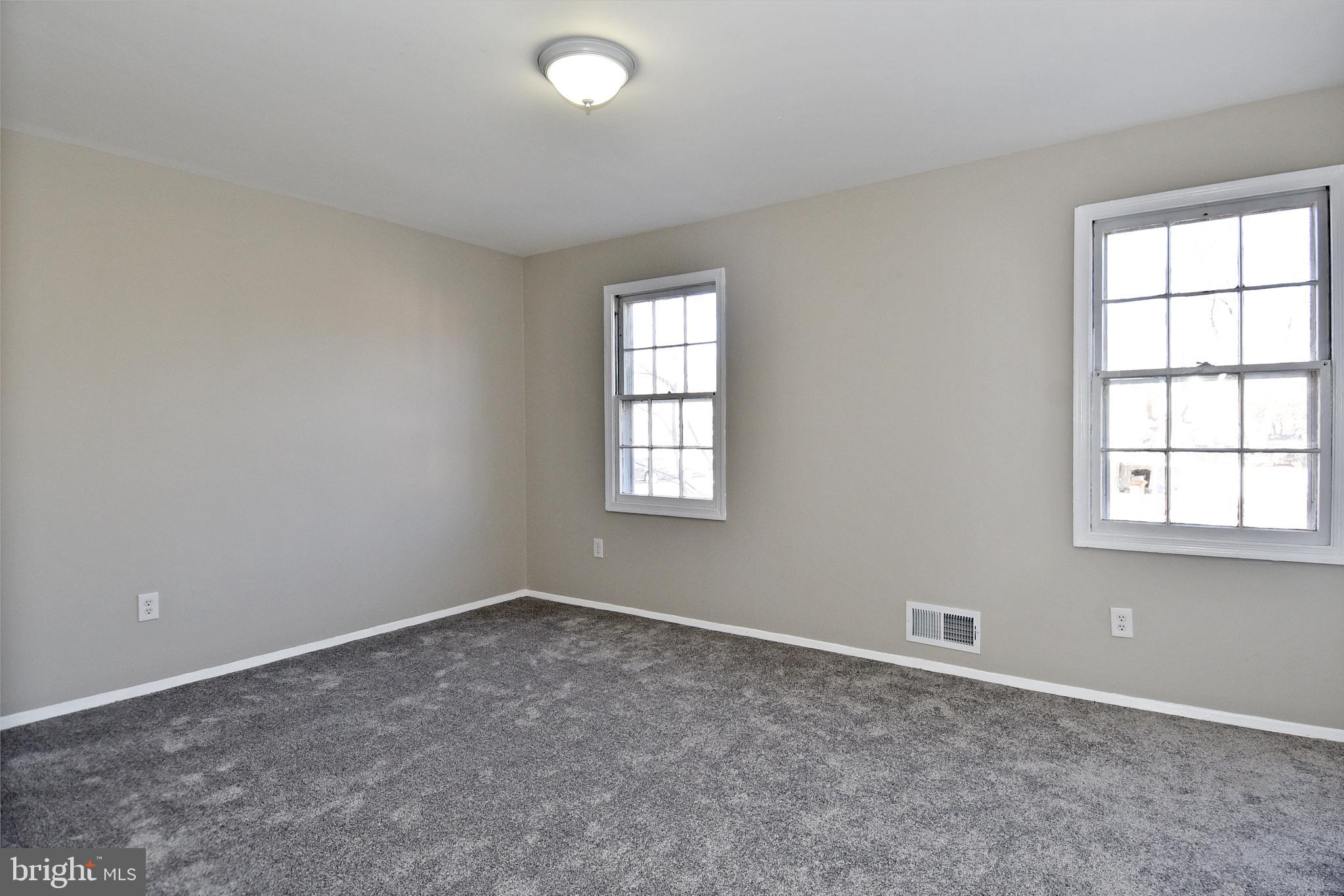 9778 Bragg Lane Manassas, VA 20110 - Photo 18 of 30 Large Master Bedroom