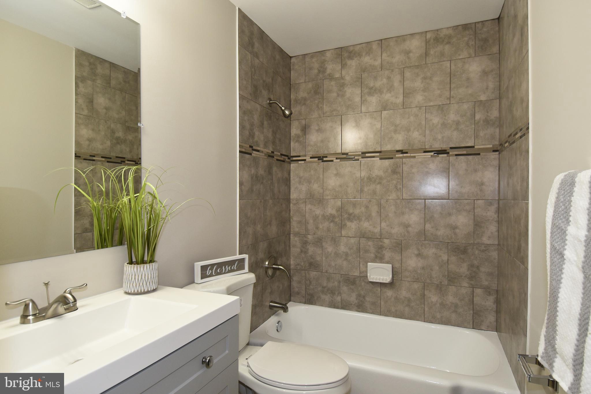 9778 Bragg Lane Manassas, VA 20110 - Photo 21 of 30 Fully upgraded Bathroom
