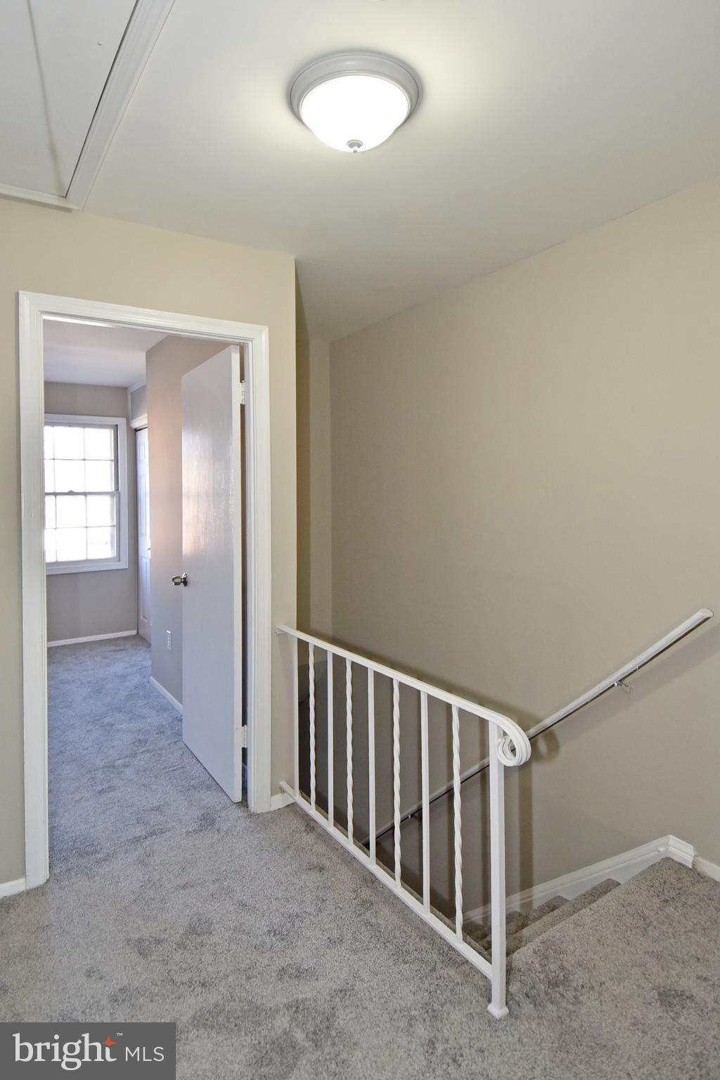 9778 Bragg Lane Manassas, VA 20110 - Photo 27 of 30 Hallway