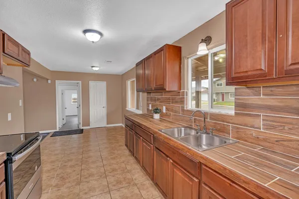 $345,000 | 1358 Conner Avenue, Dos Palos, CA 93620