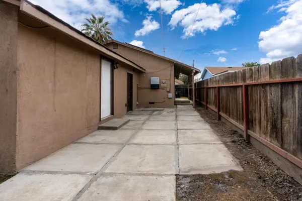 $345,000 | 1358 Conner Avenue, Dos Palos, CA 93620