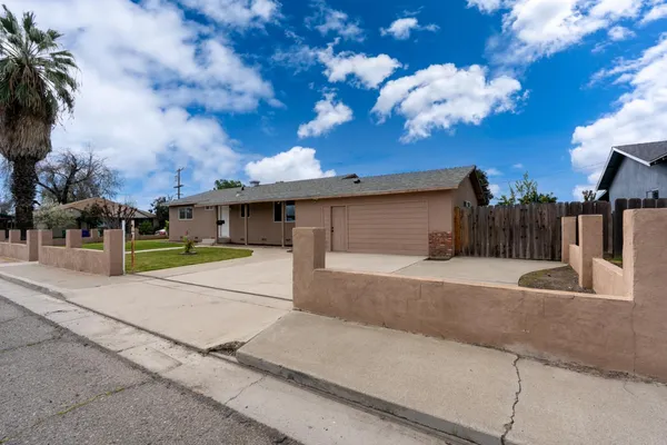 $345,000 | 1358 Conner Avenue, Dos Palos, CA 93620