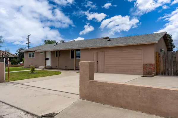 $345,000 | 1358 Conner Avenue, Dos Palos, CA 93620