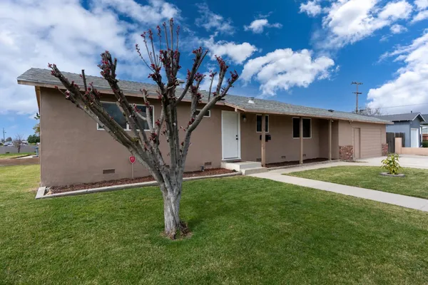 $345,000 | 1358 Conner Avenue, Dos Palos, CA 93620