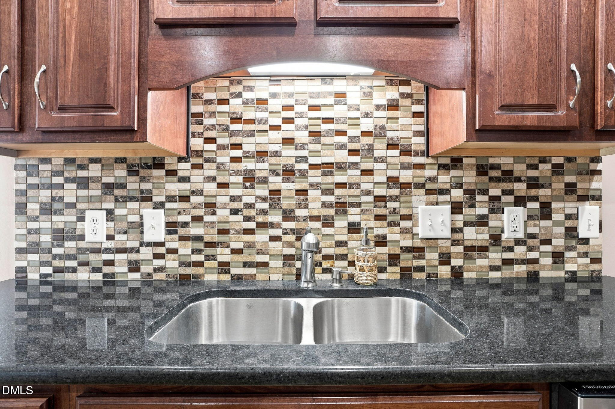 909 Gor An Farm Road Selma, NC 27576 - Photo 19 of 68 Kitchen 5