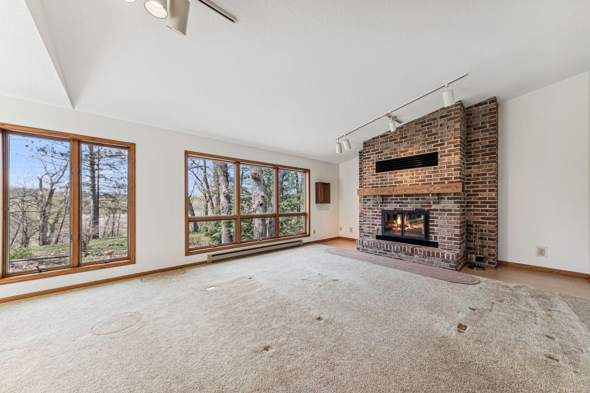 611 Old Mill Road Hudson, WI 54016 - Photo 5 of 35 Gallery Image 5