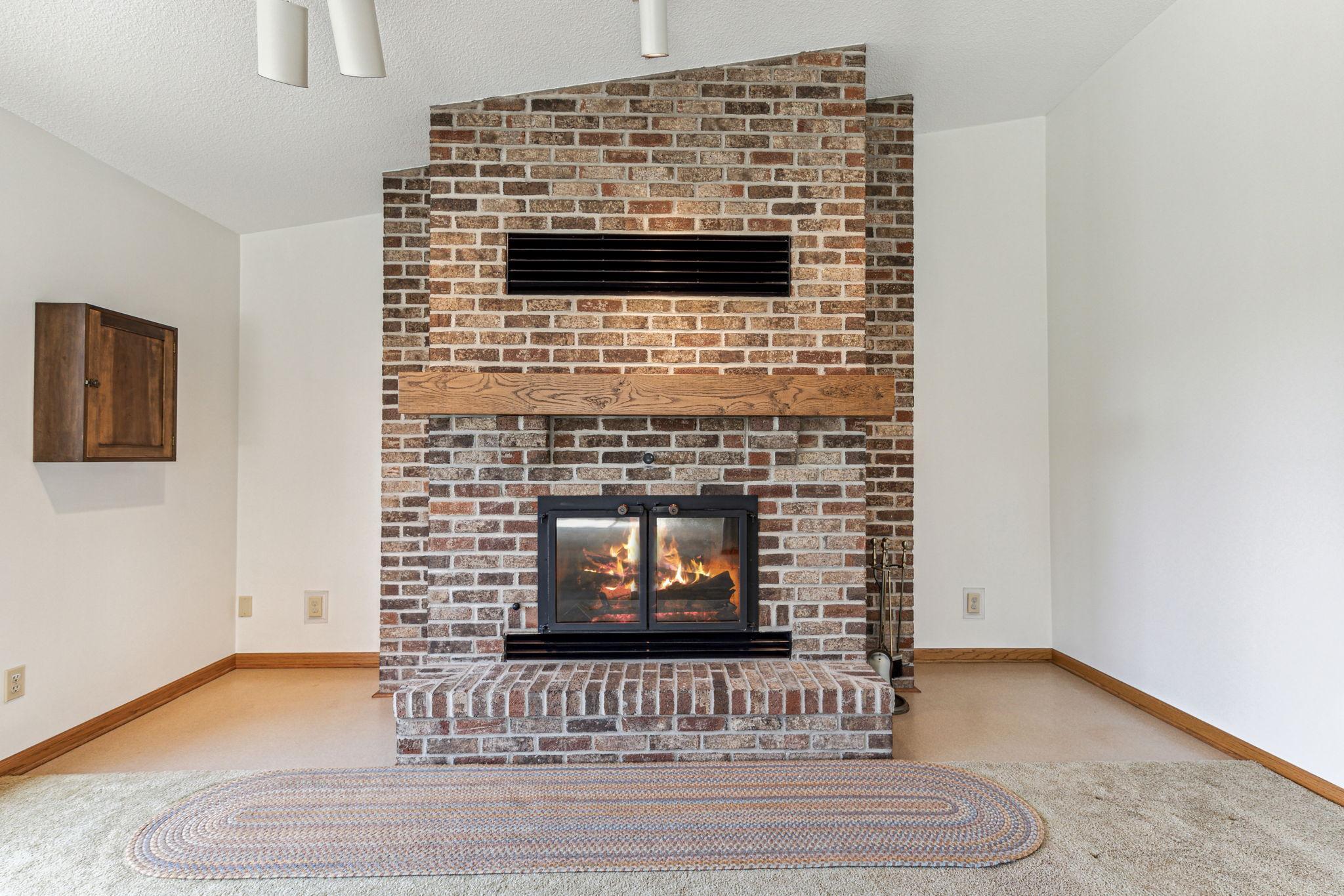 611 Old Mill Road Hudson, WI 54016 - Photo 7 of 35 Gallery Image 7