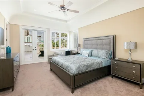 $25,000,000 | 2 Pelican Drive, Fort Lauderdale, FL 33301