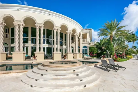 $25,000,000 | 2 Pelican Drive, Fort Lauderdale, FL 33301