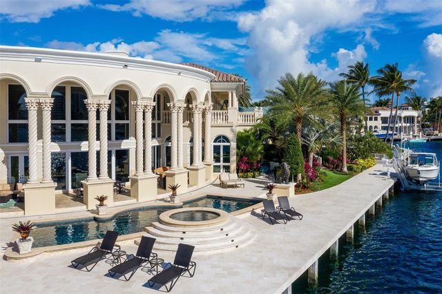 $25,000,000 | 2 Pelican Drive, Fort Lauderdale, FL 33301