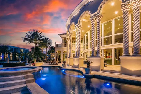 $25,000,000 | 2 Pelican Drive, Fort Lauderdale, FL 33301