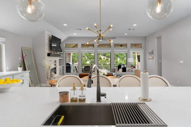 $3,995 | 6105 Fadden Road, Austin, TX 78738