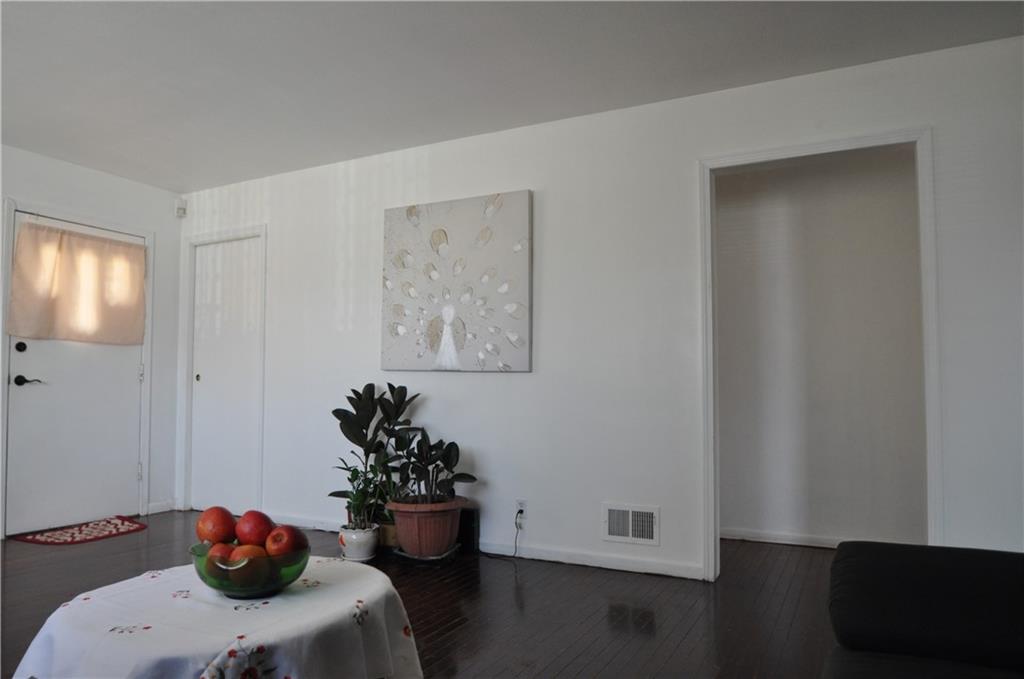 3250 North Riley Avenue Indianapolis, IN 46218 - Photo 10 of 36 Gallery Image 10