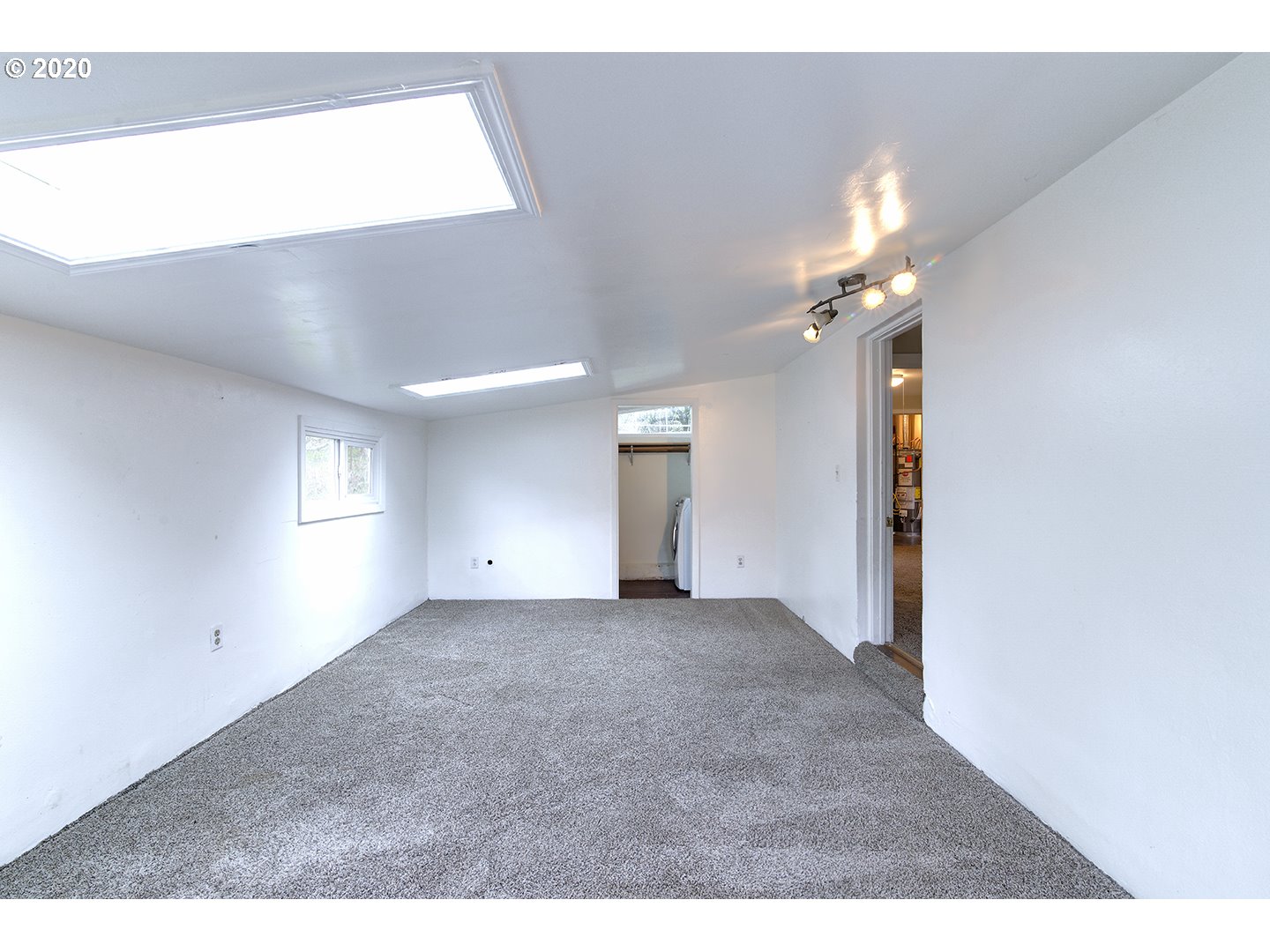 11515 Northwest Laidlaw Road Portland, OR 97229 - Photo 16 of 29 Gallery Image 16