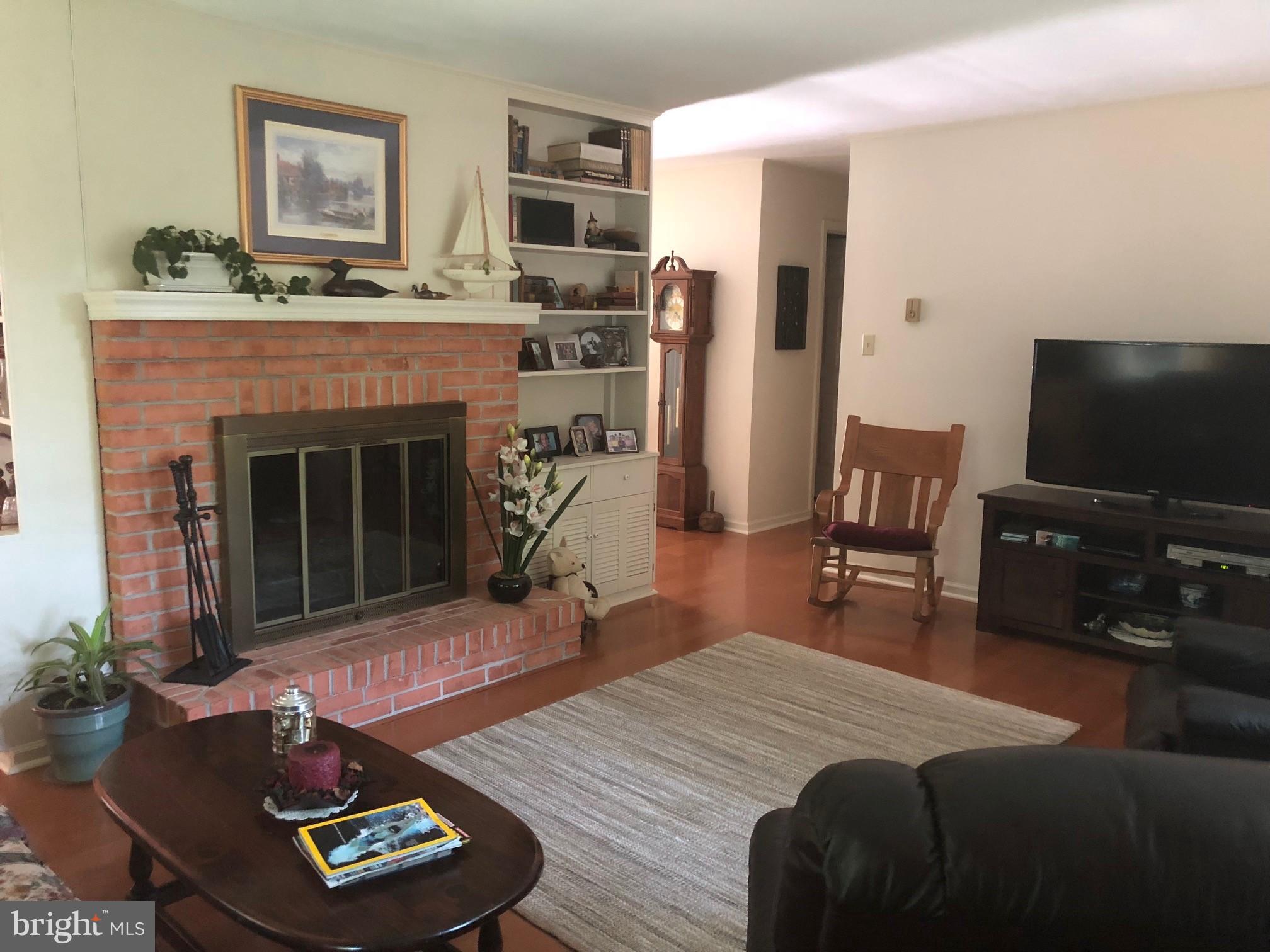 440 Ridge Road Rising Sun, MD 21911 - Photo 10 of 26 Living Room
