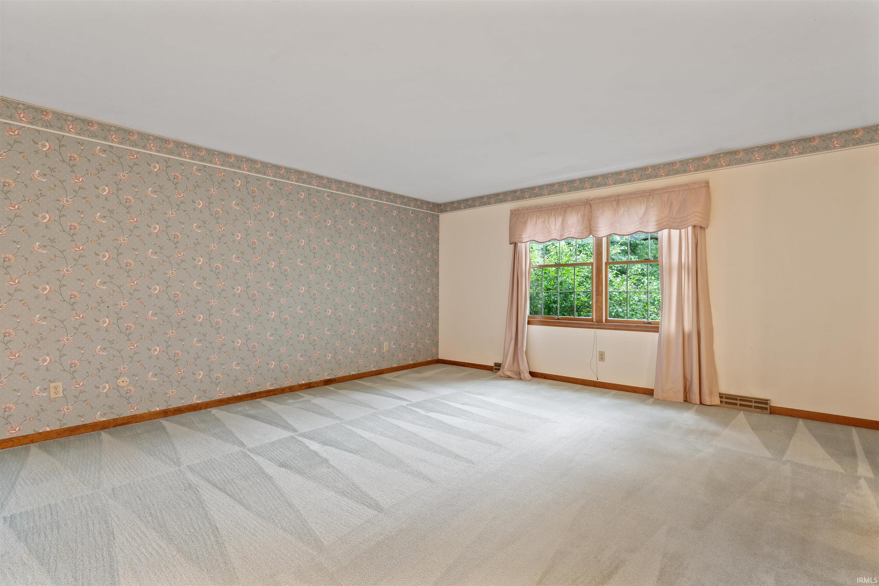 50677 Ridgemoor Way Granger, IN 46530 - Photo 17 of 36 Gallery Image 17