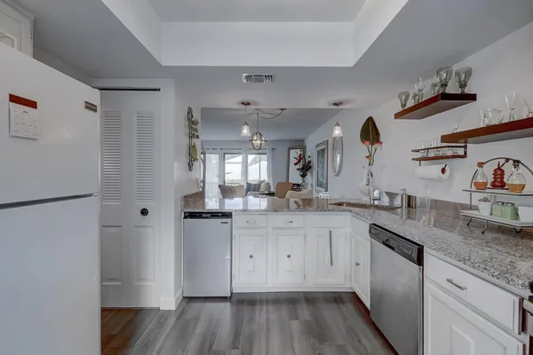 $249,990 | 18350 Southeast Wood Haven Lane, Unit J, Jupiter, FL 33469