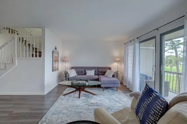 $249,990 | 18350 Southeast Wood Haven Lane, Unit J, Jupiter, FL 33469