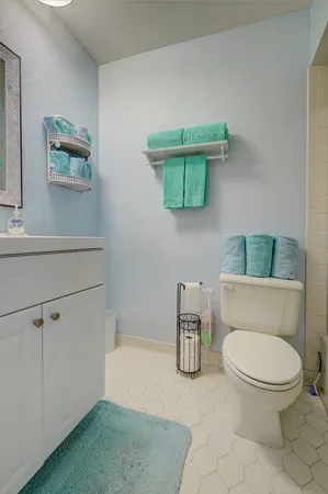 $249,990 | 18350 Southeast Wood Haven Lane, Unit J, Jupiter, FL 33469