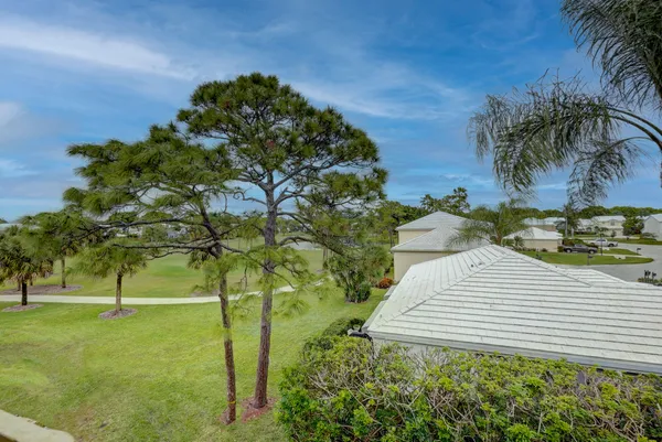 $249,990 | 18350 Southeast Wood Haven Lane, Unit J, Jupiter, FL 33469