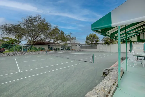 $249,990 | 18350 Southeast Wood Haven Lane, Unit J, Jupiter, FL 33469