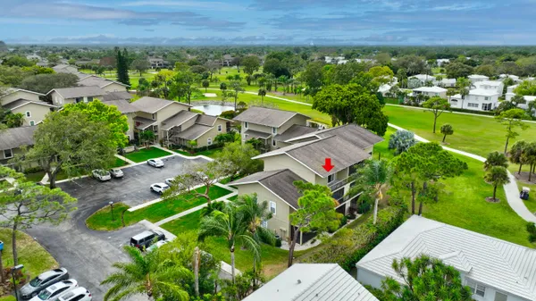 $249,990 | 18350 Southeast Wood Haven Lane, Unit J, Jupiter, FL 33469