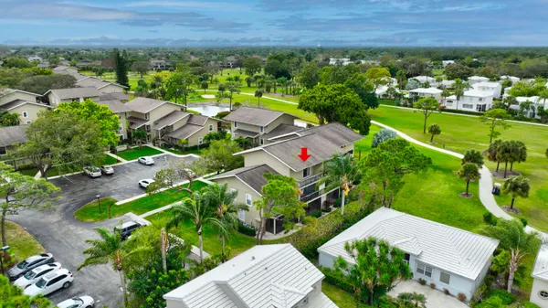 $249,990 | 18350 Southeast Wood Haven Lane, Unit J, Jupiter, FL 33469