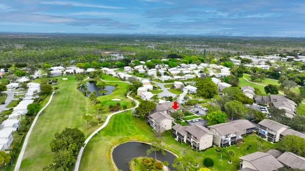 $249,990 | 18350 Southeast Wood Haven Lane, Unit J, Jupiter, FL 33469