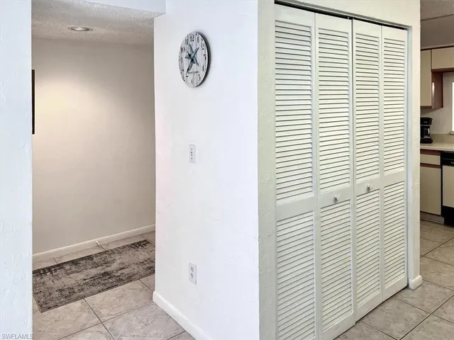 $250,000 | 232 Pebble Beach Circle, Unit E104, Naples, FL 34113