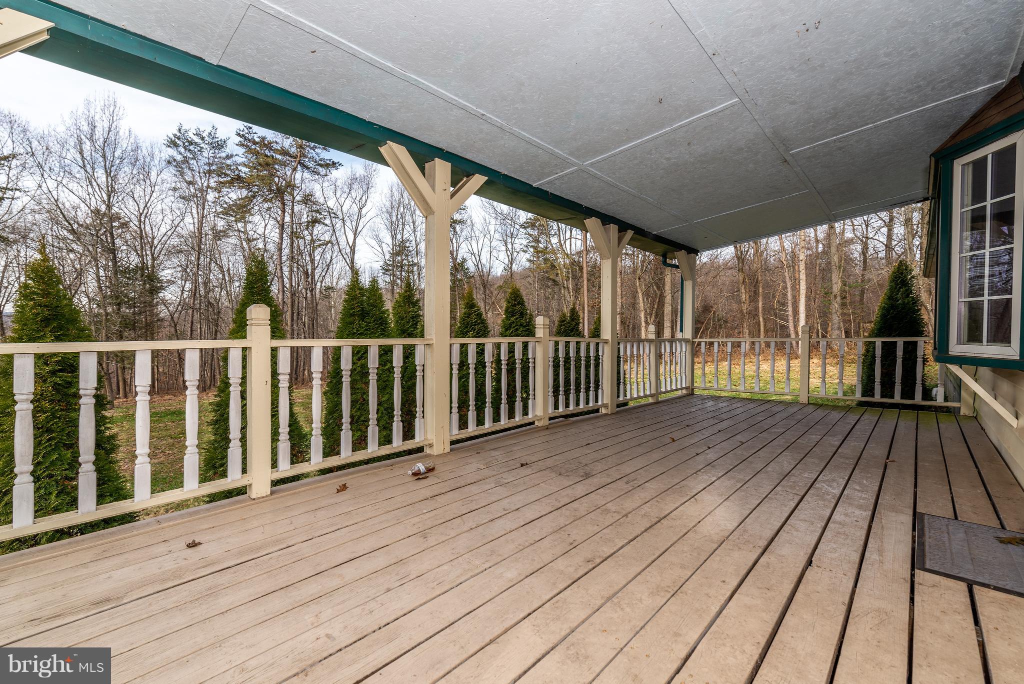 330 Creek Road Manchester, PA 17345 - Photo 5 of 35 Gallery Image 5