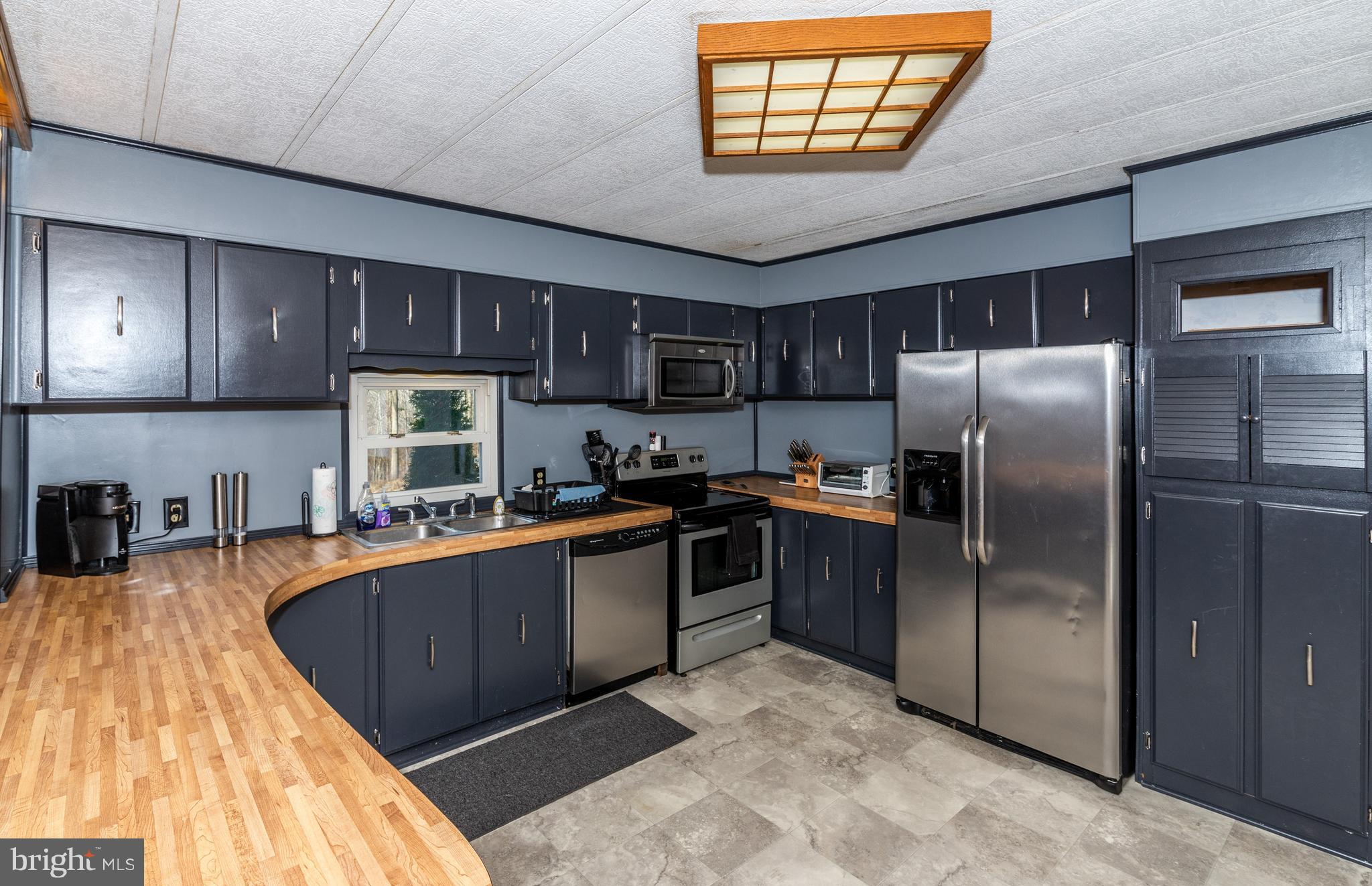330 Creek Road Manchester, PA 17345 - Photo 10 of 35 Gallery Image 10