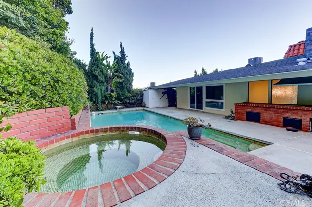 $5,900 | 30043 Grandpoint Lane, Rancho Palos Verdes, CA 90275