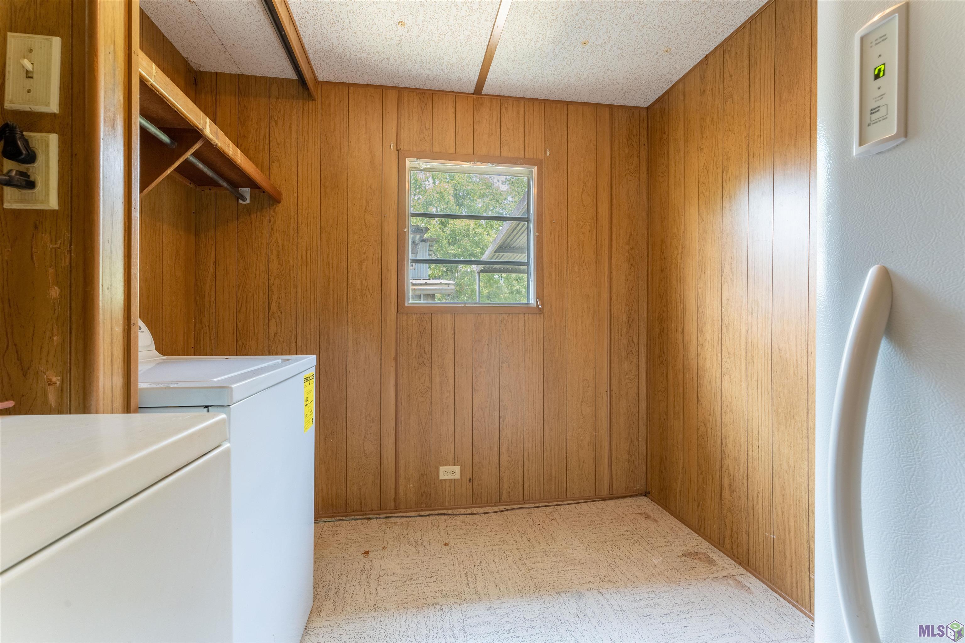 8784 Old Winchester Road Denham Springs, LA 70706 - Photo 7 of 15 Laundry Room