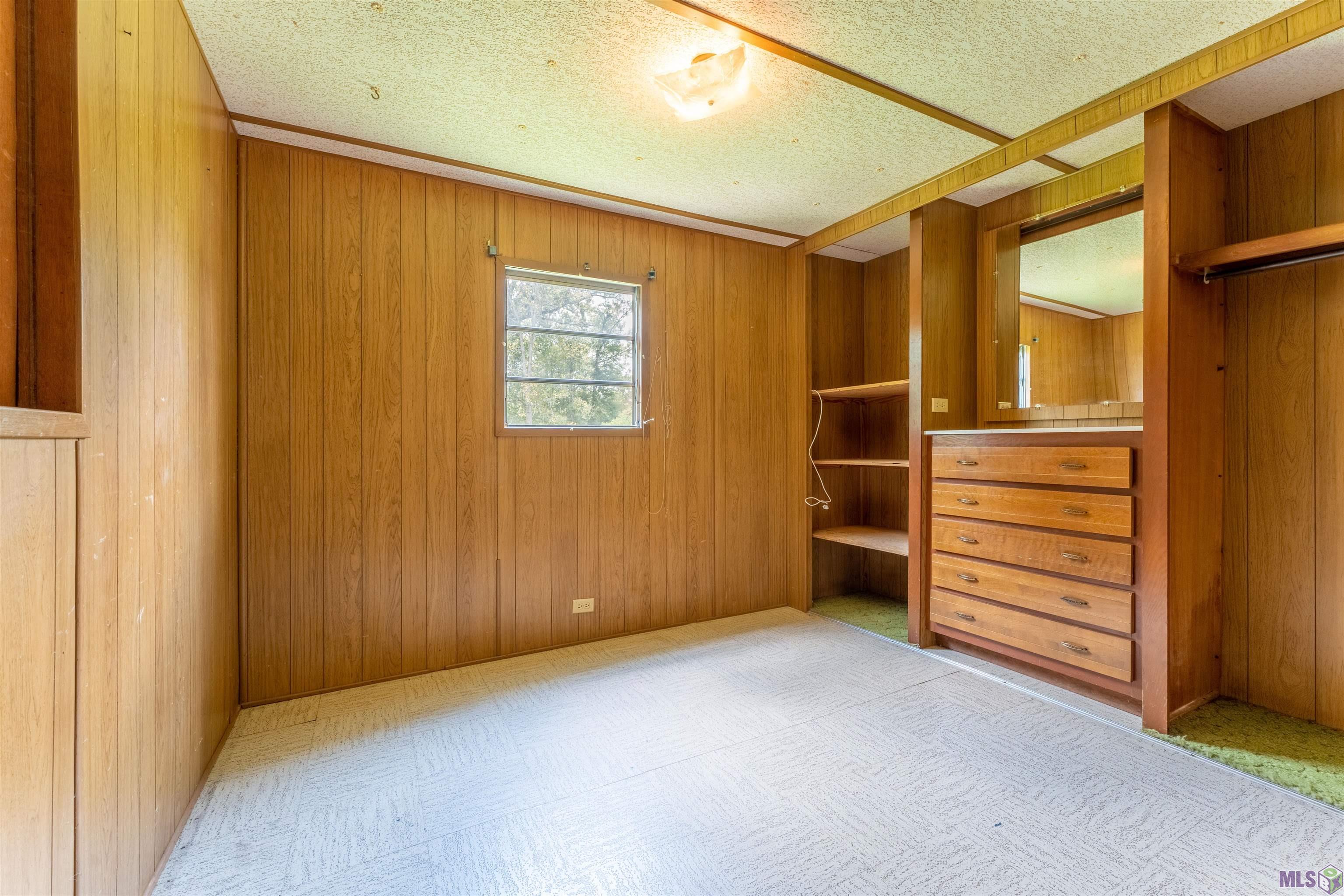 8784 Old Winchester Road Denham Springs, LA 70706 - Photo 8 of 15 Guest Bedroom