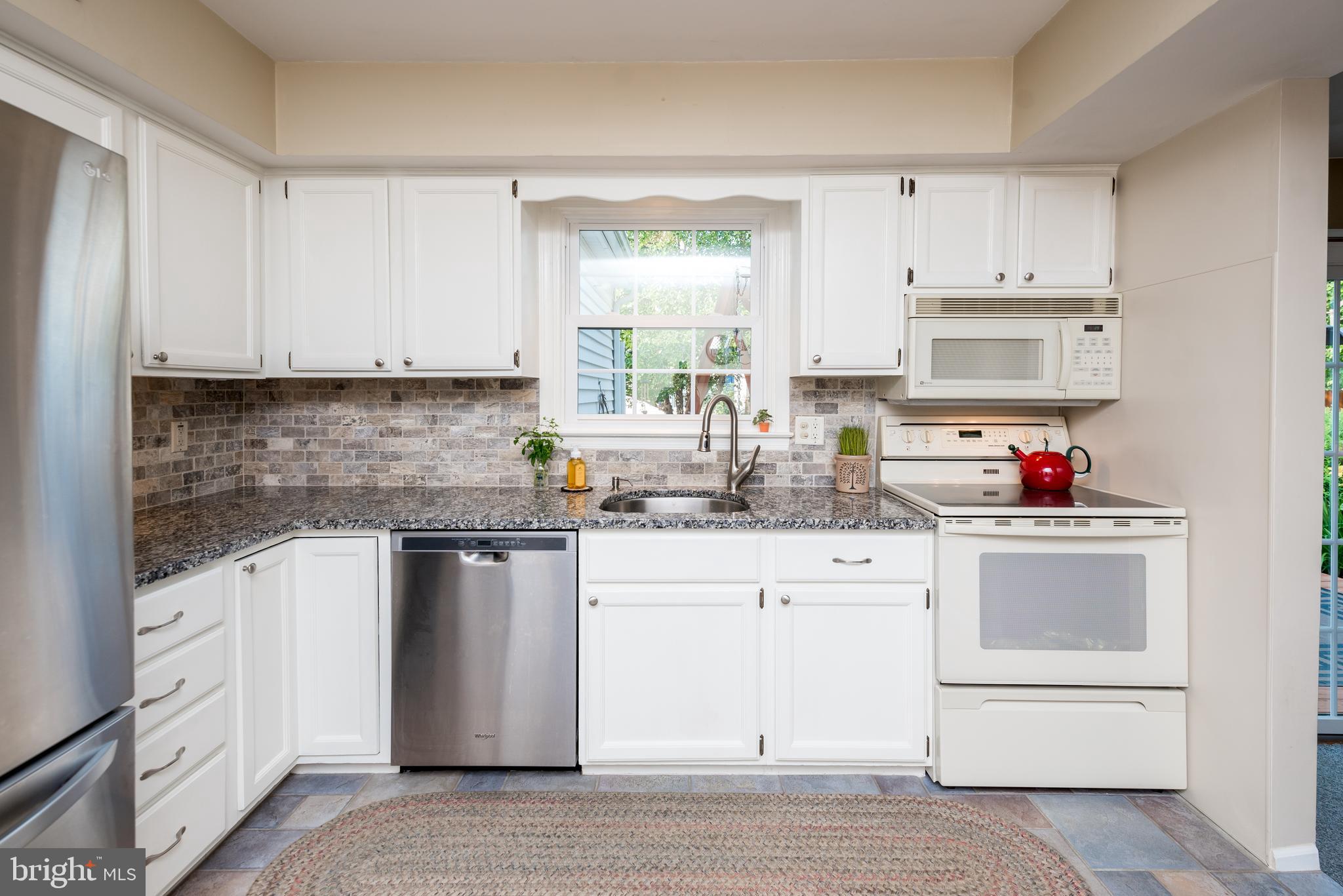 105 Olde Pilgrim Road Dublin, PA 18917 - Photo 8 of 38 Gallery Image 8