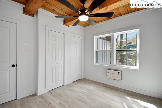 $430,000 | 117 Shagbark Road, Beech Mountain, NC 28604