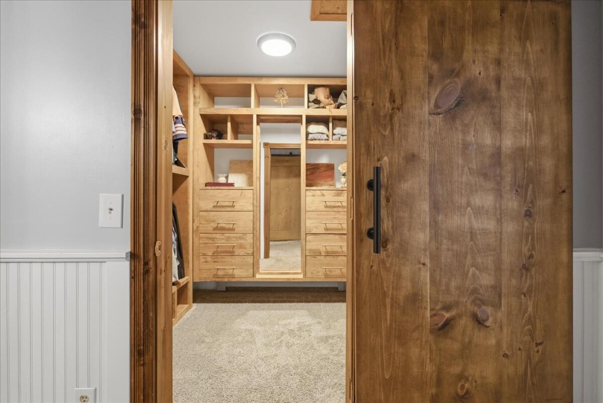 897 Main Street Wayne, ME 04284 - Photo 86 of 157 163-Closet-02