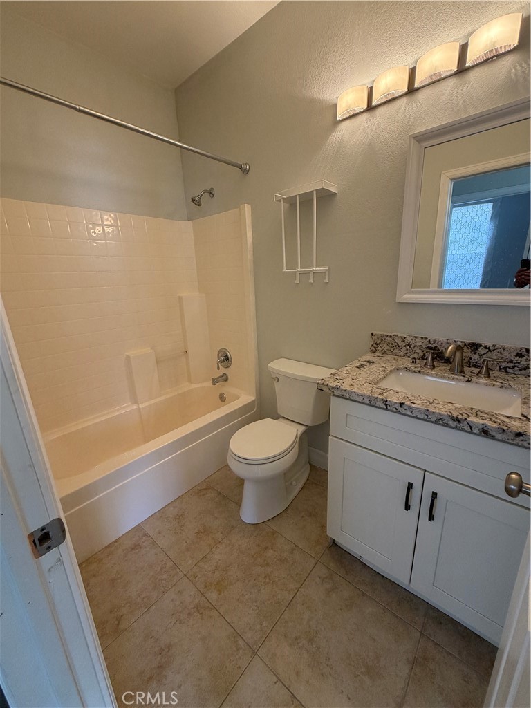 14870 Rodeo Way Fontana, CA 92336 - Photo 11 of 23