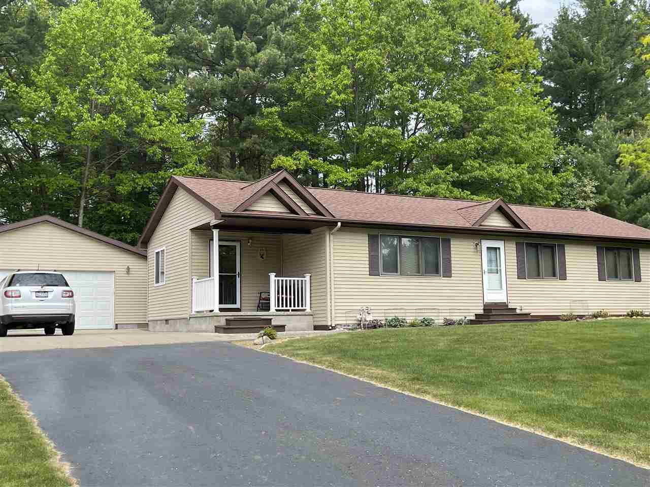 5023 Robindale Way Gladwin, MI 48624 - Photo 1 of 27