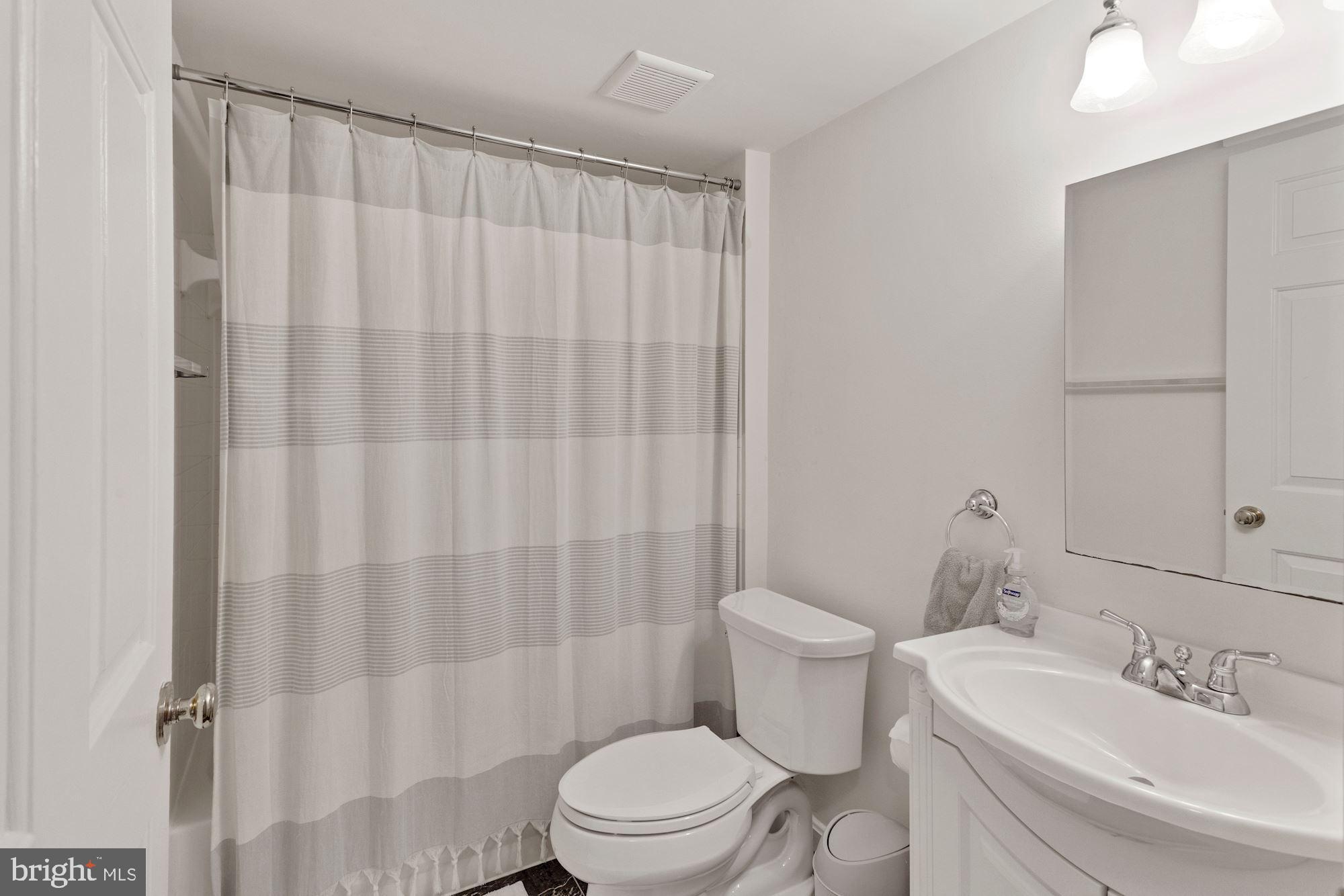 6357 Michael Robert Drive Springfield, VA 22150 - Photo 14 of 28