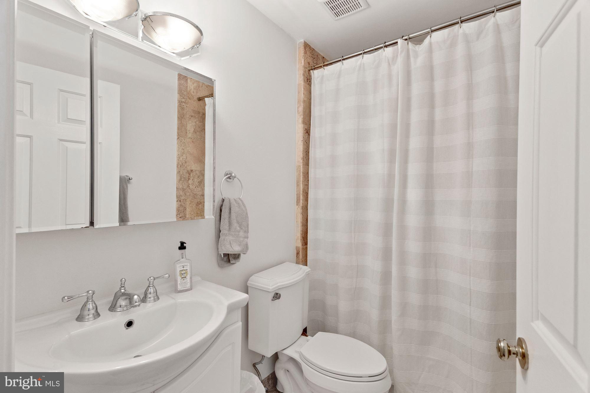 6357 Michael Robert Drive Springfield, VA 22150 - Photo 15 of 28