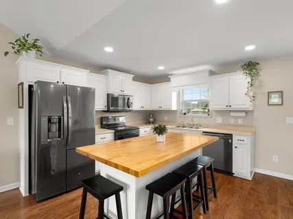 $335,000 | 1908 Sheffield Lane, Columbia, TN 38401